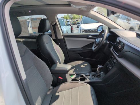 Used 2022 Volkswagen Taos SE AWD/4WD image 27