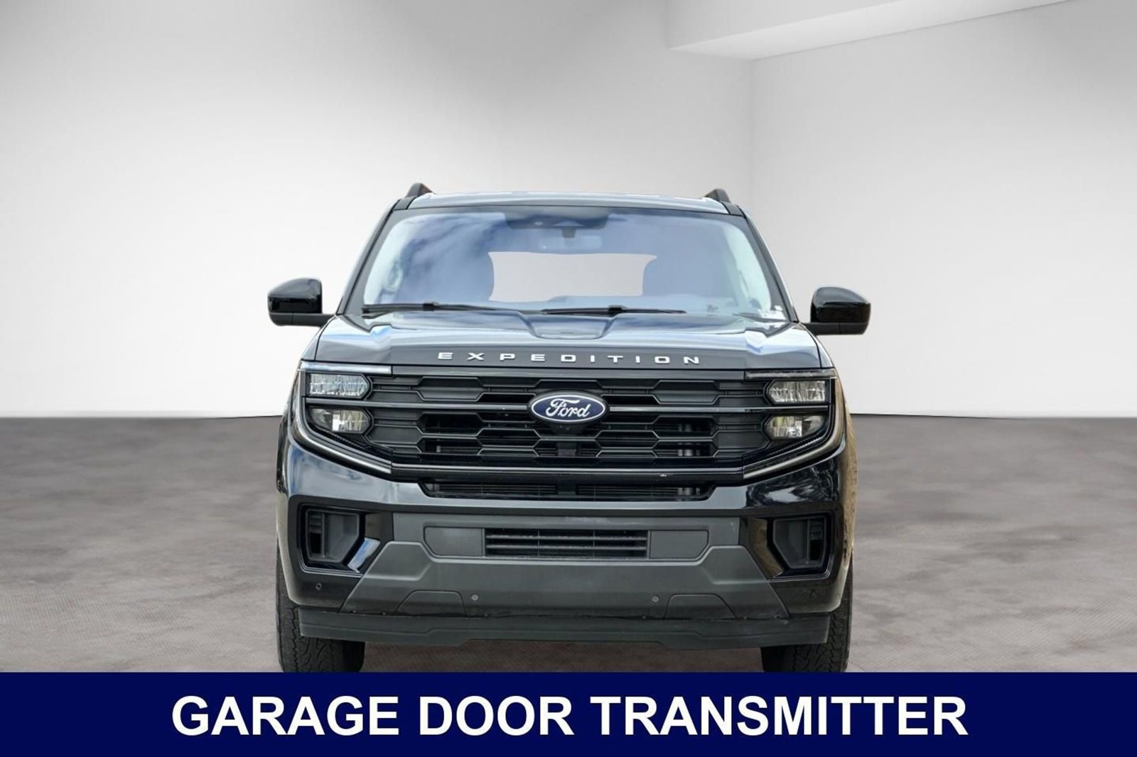 Used 2025 Ford Expedition Active AWD/4WD image 9