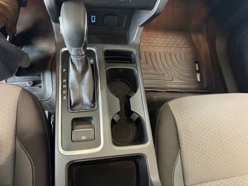 Used 2018 Ford Escape SE w/ Ford Safe & Smart Package AWD/4WD image 24