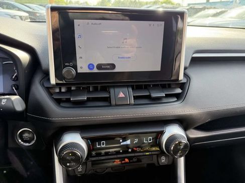 Used 2025 Toyota RAV4 XLE AWD/4WD image 21
