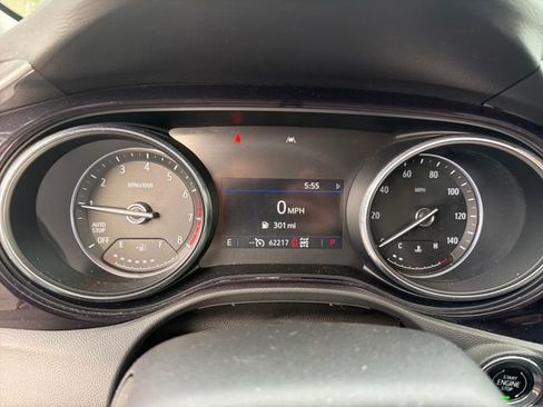 Used 2022 Buick Encore GX Preferred w/ Cold Weather Comfort Package AWD/4WD image 21