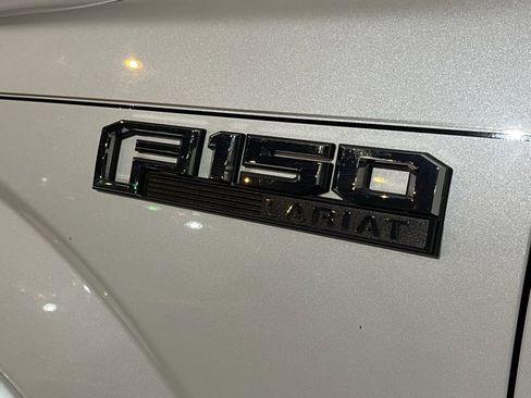 Used 2017 Ford F150 Lariat image 11