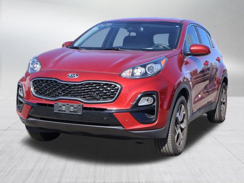 Used 2020 Kia Sportage LX image 3