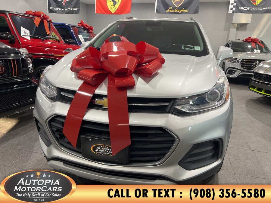 Used 2019 Chevrolet Trax LT w/ LT Convenience Package AWD/4WD image 1