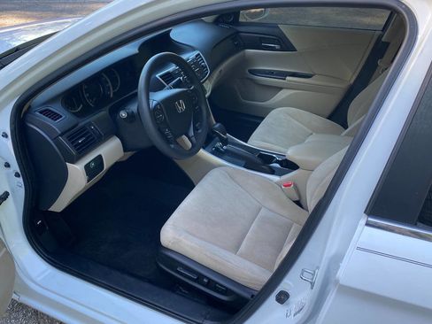 Used 2013 Honda Accord EX image 12
