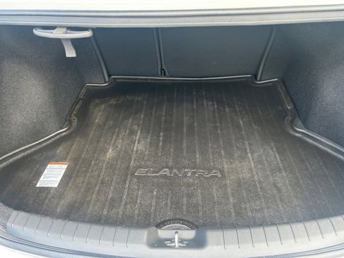 Used 2018 Hyundai Elantra Value Edition w/ Cargo Package image 15