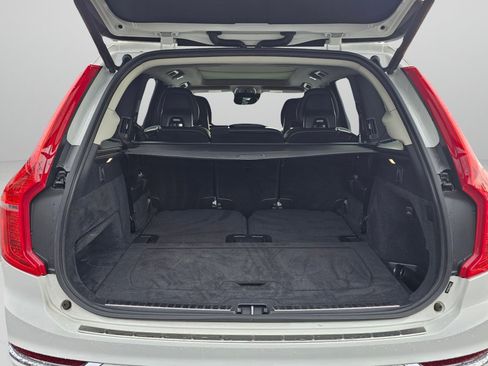 Used 2017 Volvo XC90 T6 Inscription w/ Vision Package image 18