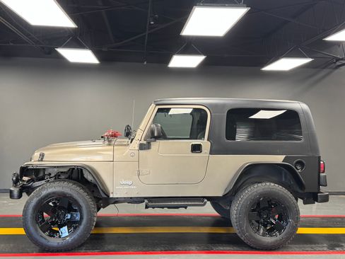 Used 2004 Jeep Wrangler 4WD image 16