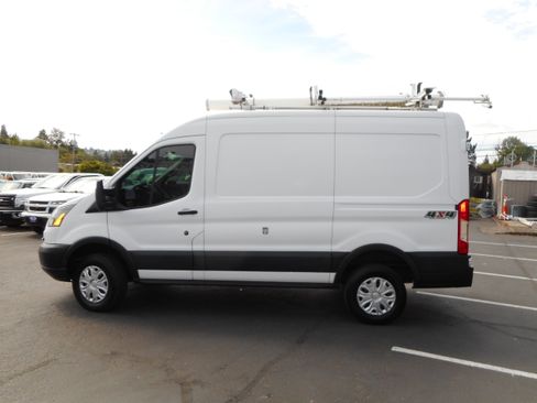 Used 2017 Ford Transit 250 130 Medium Roof RWD image 2