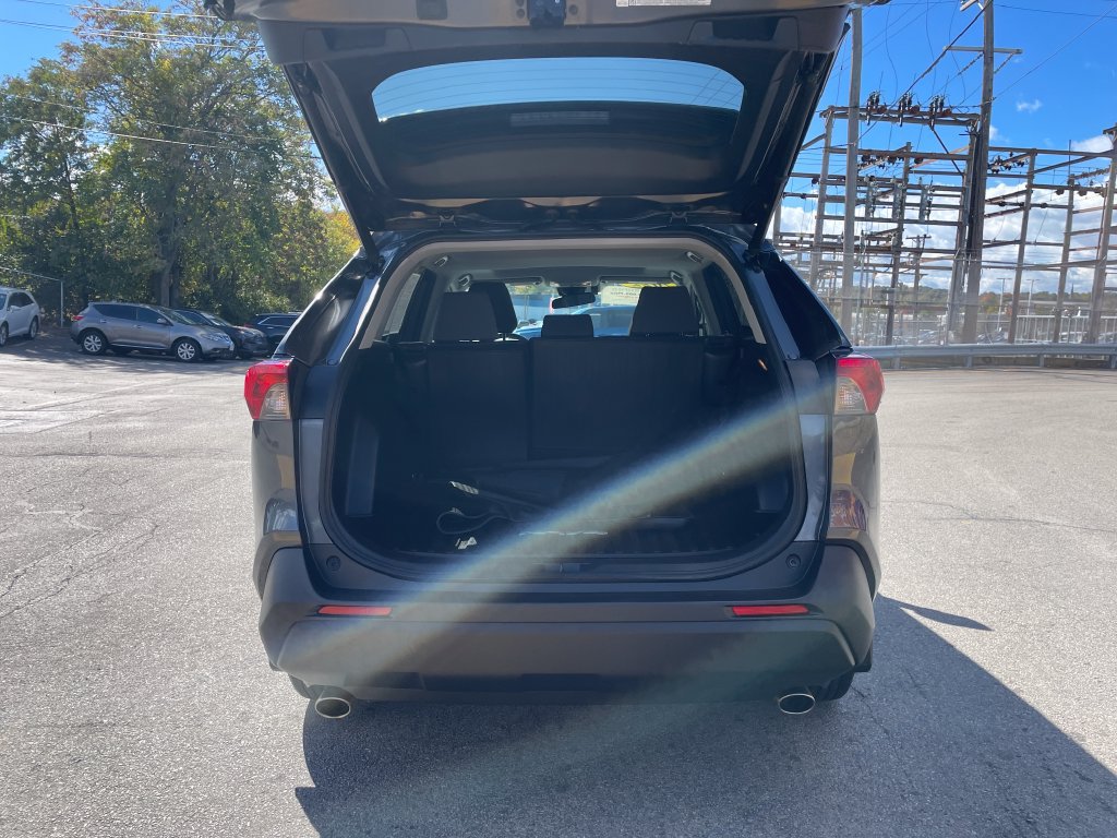 Used 2020 Toyota RAV4 XLE w/ Convenience Package AWD/4WD image 22