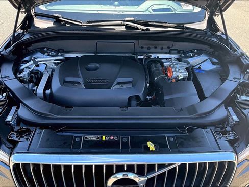 Used 2019 Volvo XC60 T8 Inscription w/ Advanced Package AWD/4WD image 31