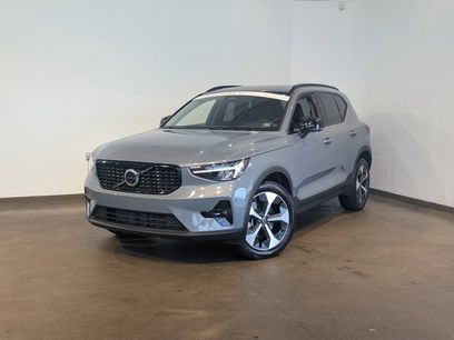 Used 2023 Volvo XC40 B5 Plus w/ Protection Package Premier