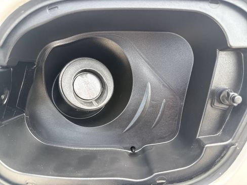 Used 2022 Buick Encore GX Essence w/ Advanced Technology Package FWD image 30