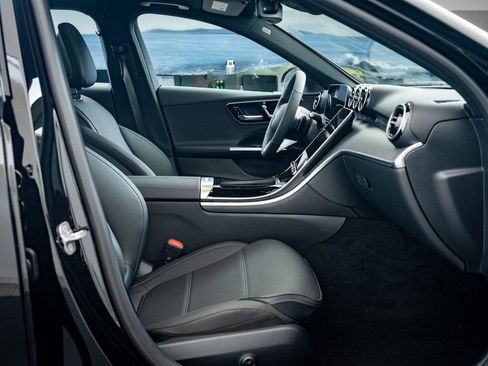 Certified 2025 Mercedes-Benz C 300 4MATIC Sedan image 23