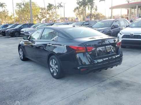 Used 2025 Nissan Altima 2.5 S image 5