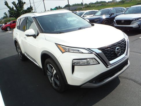 Used 2021 Nissan Rogue SL AWD/4WD image 6
