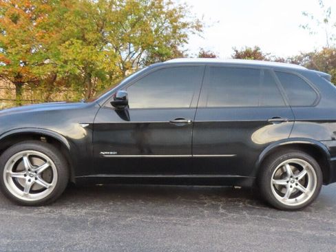 Used 2012 BMW X5 xDrive50i image 16