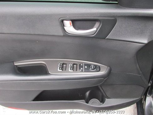 Used 2016 Kia Optima LX FWD image 9