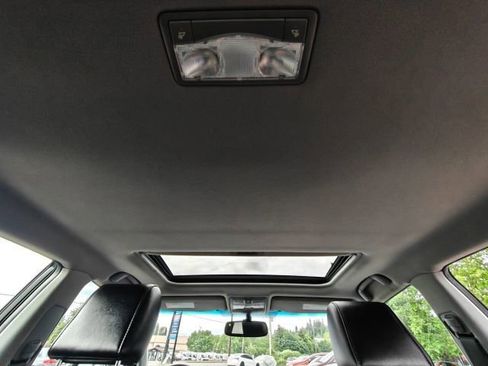Used 2012 Toyota Avalon FWD image 36