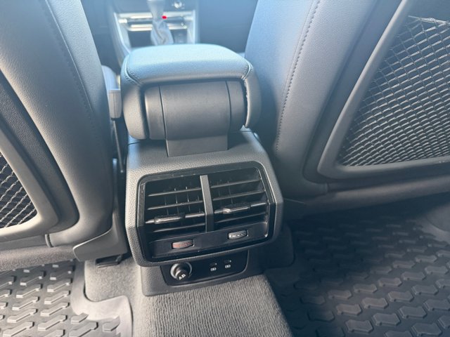 Used 2022 Audi Q3 2.0T Premium AWD/4WD image 18