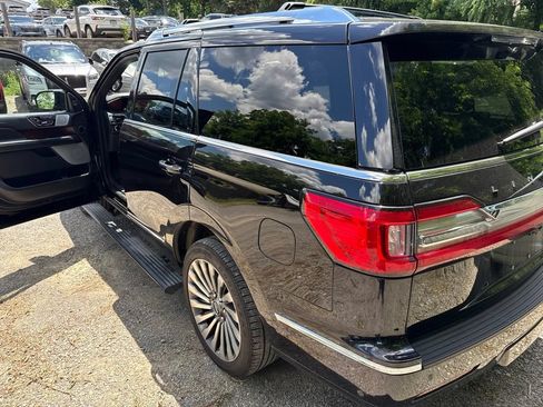 Certified 2020 Lincoln Navigator Reserve w/ Equipment Group 208A Reserve AWD/4WD image 8