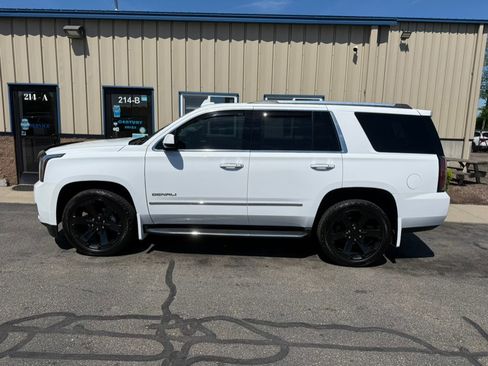 Used 2017 GMC Yukon Denali w/ Open Road Package AWD/4WD image 3