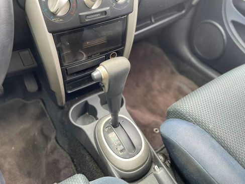 Used 2006 Scion xA Hatchback 4D image 16