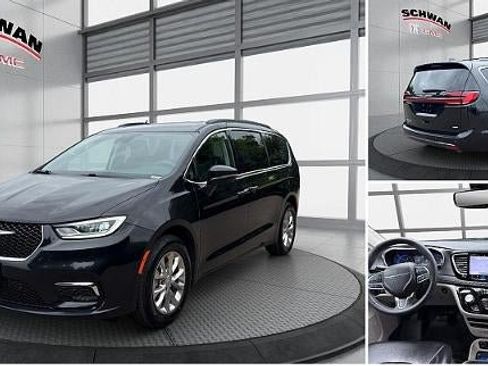 Used 2022 Chrysler Pacifica Touring-L w/ Uconnect Theater Family Group AWD/4WD image 1