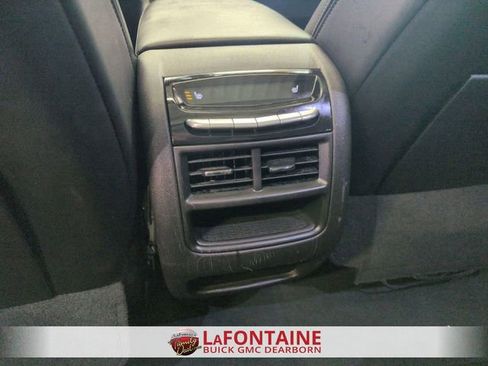 Certified 2023 Cadillac XT5 Premium Luxury image 22