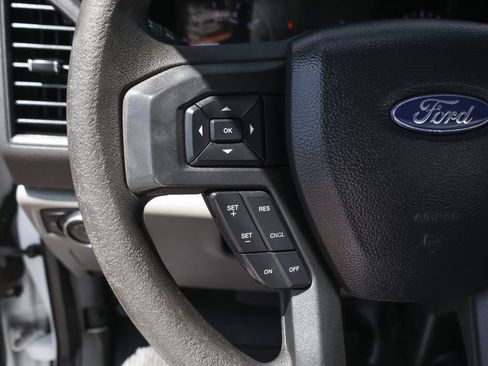 Used 2022 Ford F250 XL w/ Power Equipment Group RWD image 25