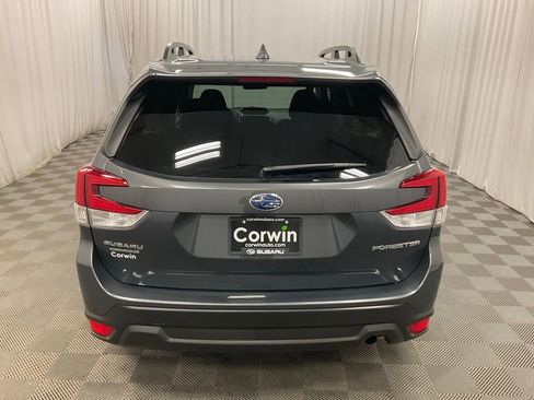 Used 2022 Subaru Forester Premium image 3