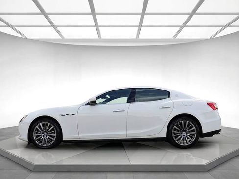 Used 2017 Maserati Ghibli S Q4 AWD/4WD image 4