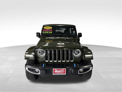 Used 2023 Jeep Wrangler Unlimited Sahara w/ Cold Weather Group AWD/4WD image 9