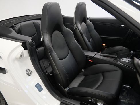 Used 2012 Porsche 911 Turbo S AWD/4WD image 27