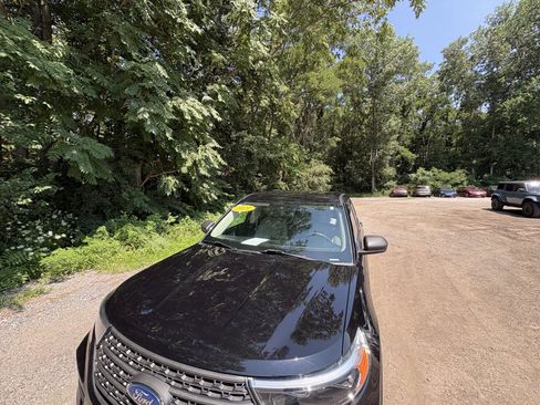 Used 2021 Ford Explorer 4WD image 19