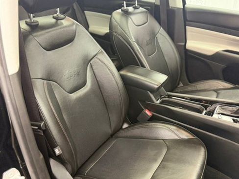 Used 2022 Jeep Compass Limited w/ Sun and Sound Group AWD/4WD image 17