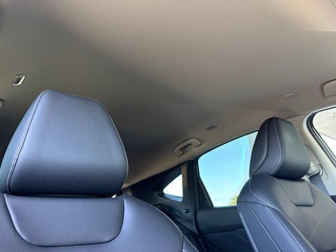Certified 2025 Nissan Murano SV FWD image 22