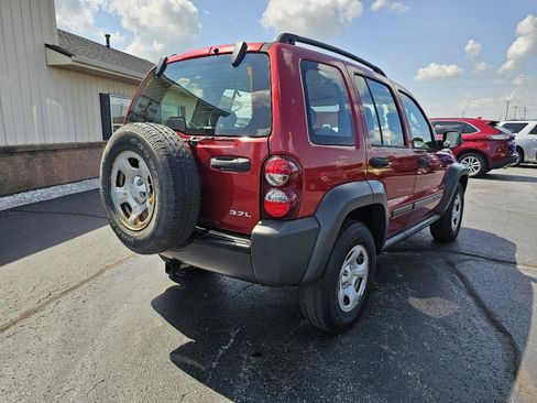 Used 2006 Jeep Liberty Sport AWD/4WD image 25