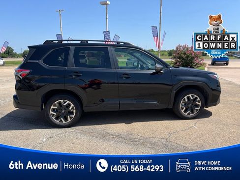 Used 2025 Subaru Forester Premium AWD/4WD image 4