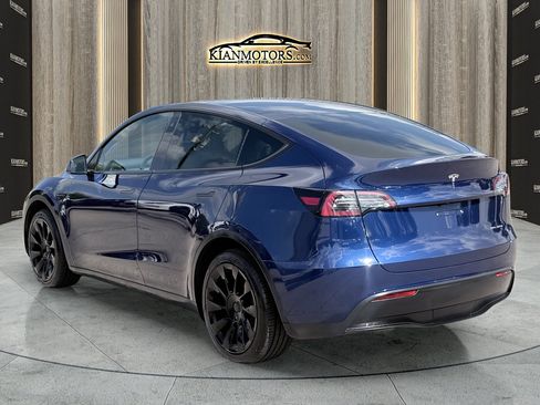 Used 2023 Tesla Model Y Long Range AWD/4WD image 6