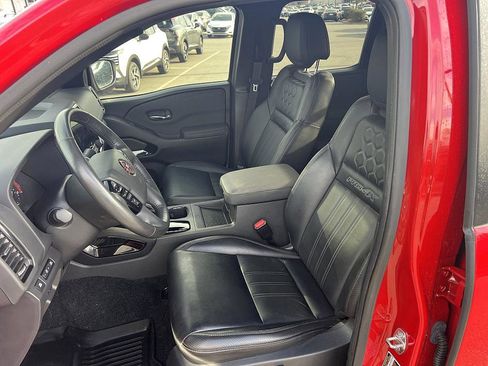 Certified 2022 Nissan Frontier PRO-4X w/ Pro-4X Premium Package image 11