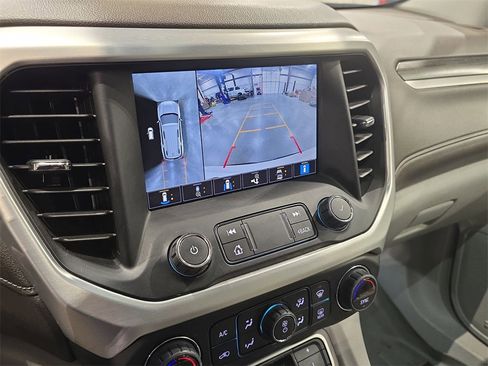 Used 2023 GMC Acadia SLT w/ Technology Package image 24