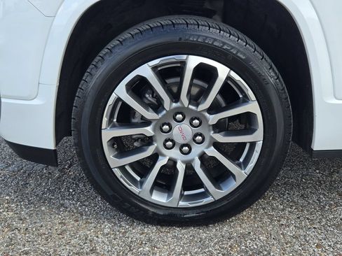 Used 2023 GMC Acadia Denali FWD image 13