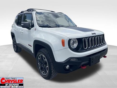 Used 2017 Jeep Renegade Trailhawk AWD/4WD image 1