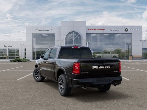 New 2026 RAM 1500 Laramie AWD/4WD image 3