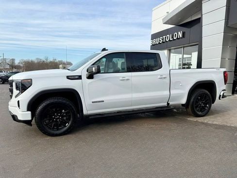 Used 2025 GMC Sierra 1500 Elevation w/ Elevation Premium Package image 8