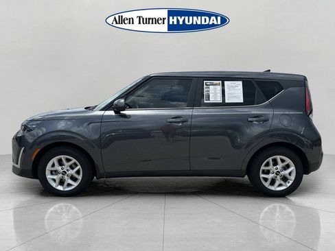 Used 2024 Kia Soul LX w/ Option Group 015 FWD image 5