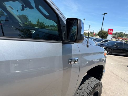 Used 2018 Toyota Tundra Limited w/ Limited Premium Package AWD/4WD image 49