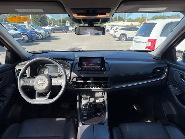 Used 2024 Nissan Rogue SV w/ SV Premium Package FWD image 25
