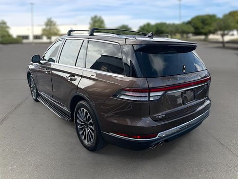 Used 2022 Lincoln Aviator Reserve w/ Elements Package Plus RWD image 5